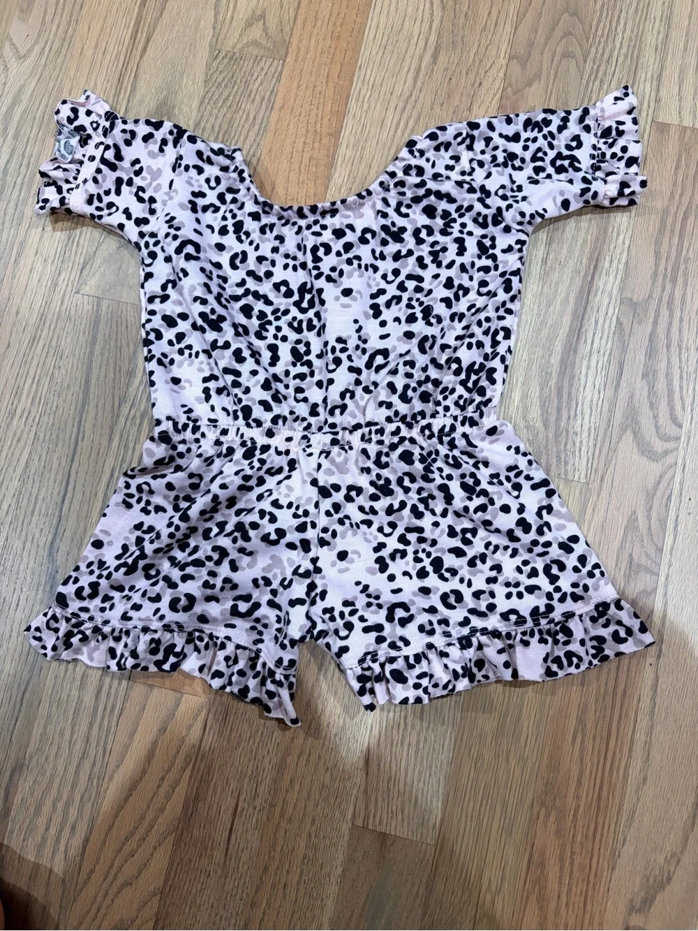 Denny’s Rock-n-Beauty brand toddler girl pink leopard romper